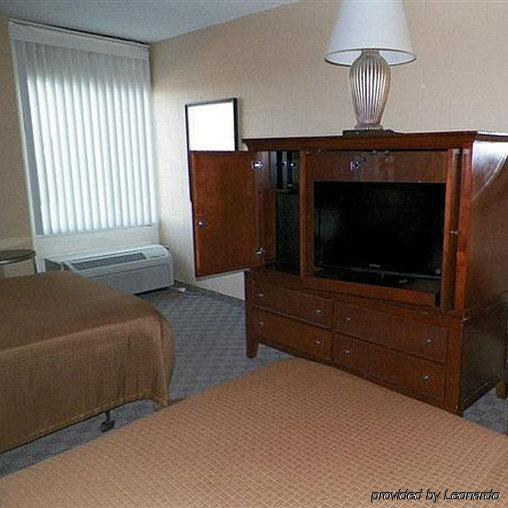 Sunlac Inn Lakota Room photo
