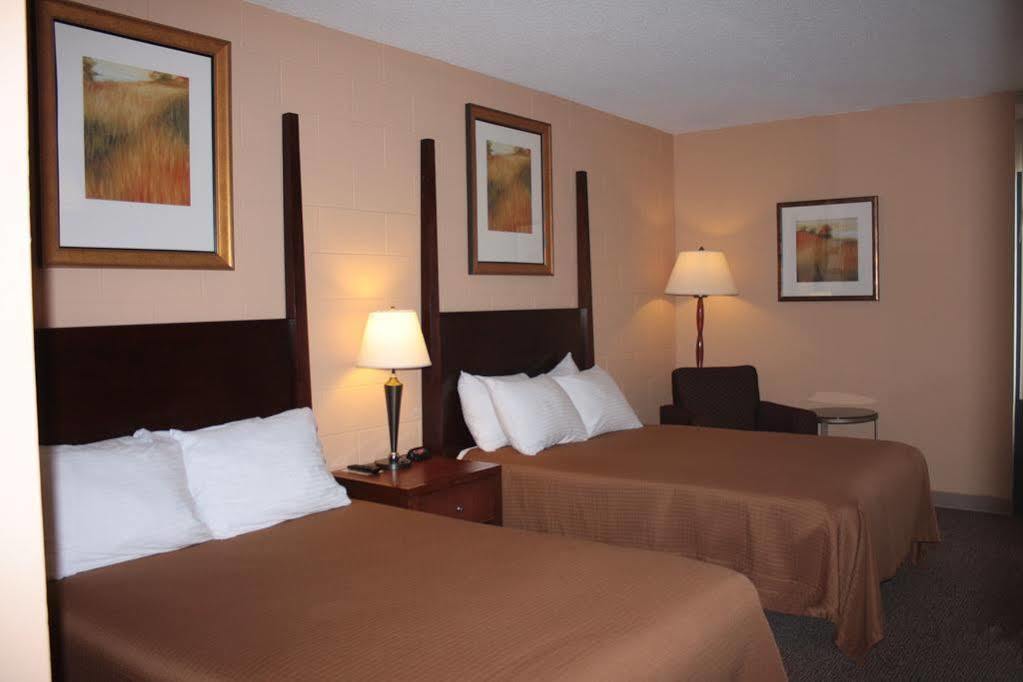 Sunlac Inn Lakota Exterior photo